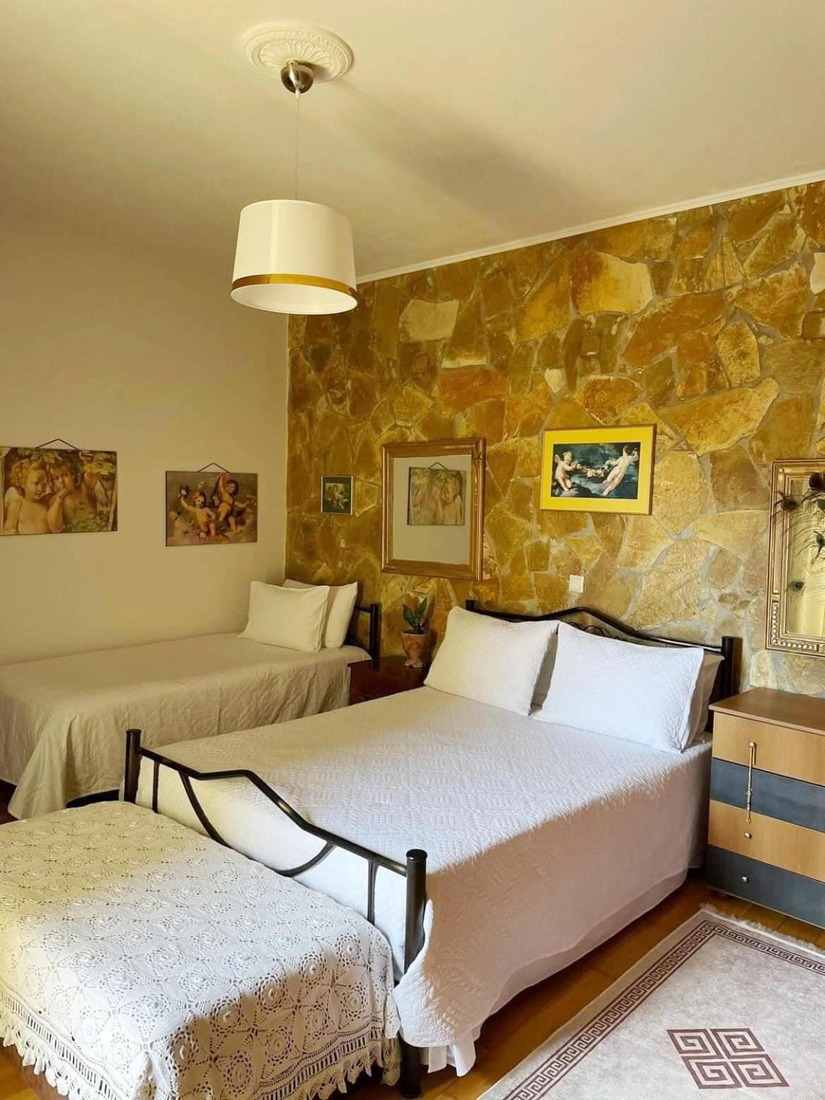 Villa Anasandra - 3 Bedroom Villa Kompitsion Экстерьер фото